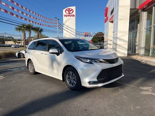 2022 Toyota Sienna XLE — Minivan — 47,446 mi — Lugoff, SC