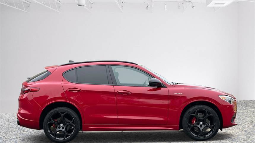 2022 Alfa Romeo Stelvio Veloce — SUV — 21,187 mi — Vienna, VA