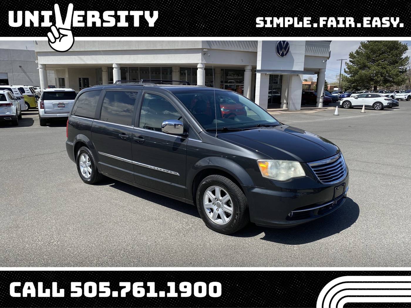 2011 Chrysler Town & Country Touring-L — Minivan — 65,994 mi — Albuquerque, NM