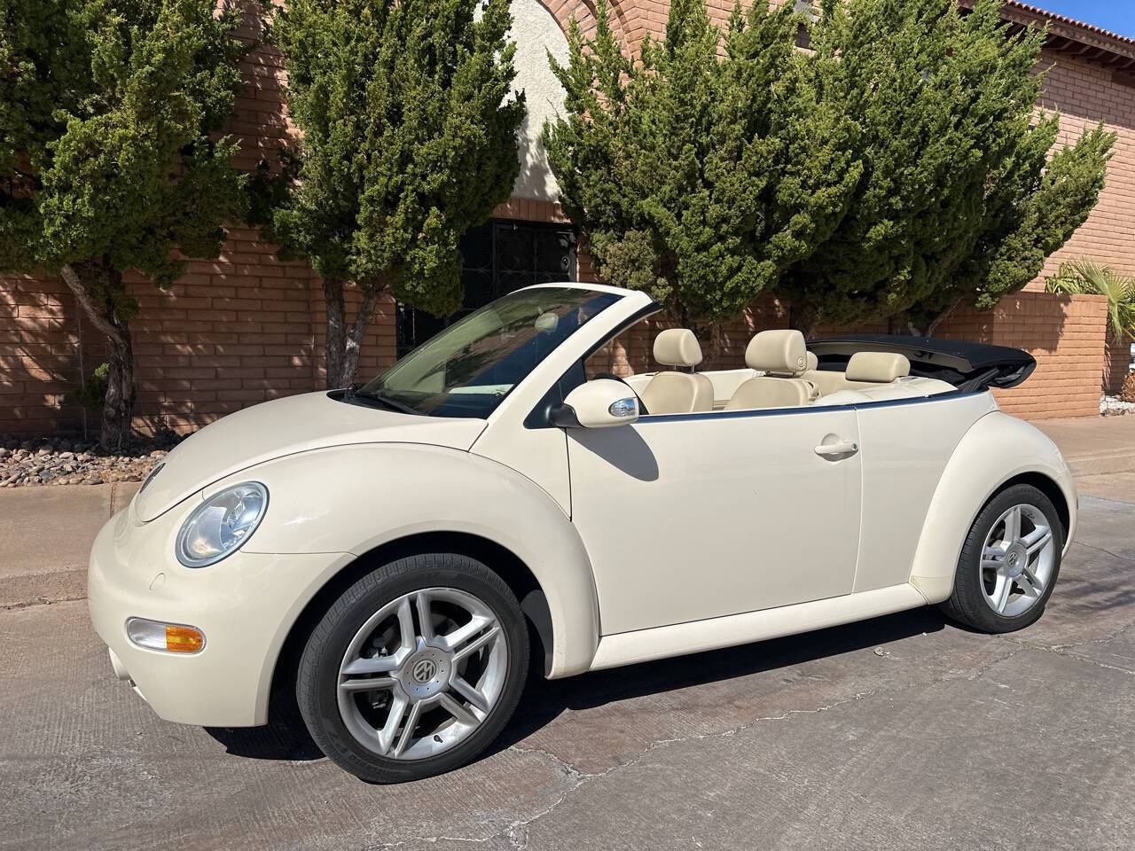 2004 Volkswagen New Beetle GLS — Convertible — 29,413 mi — Sierra Vista, AZ