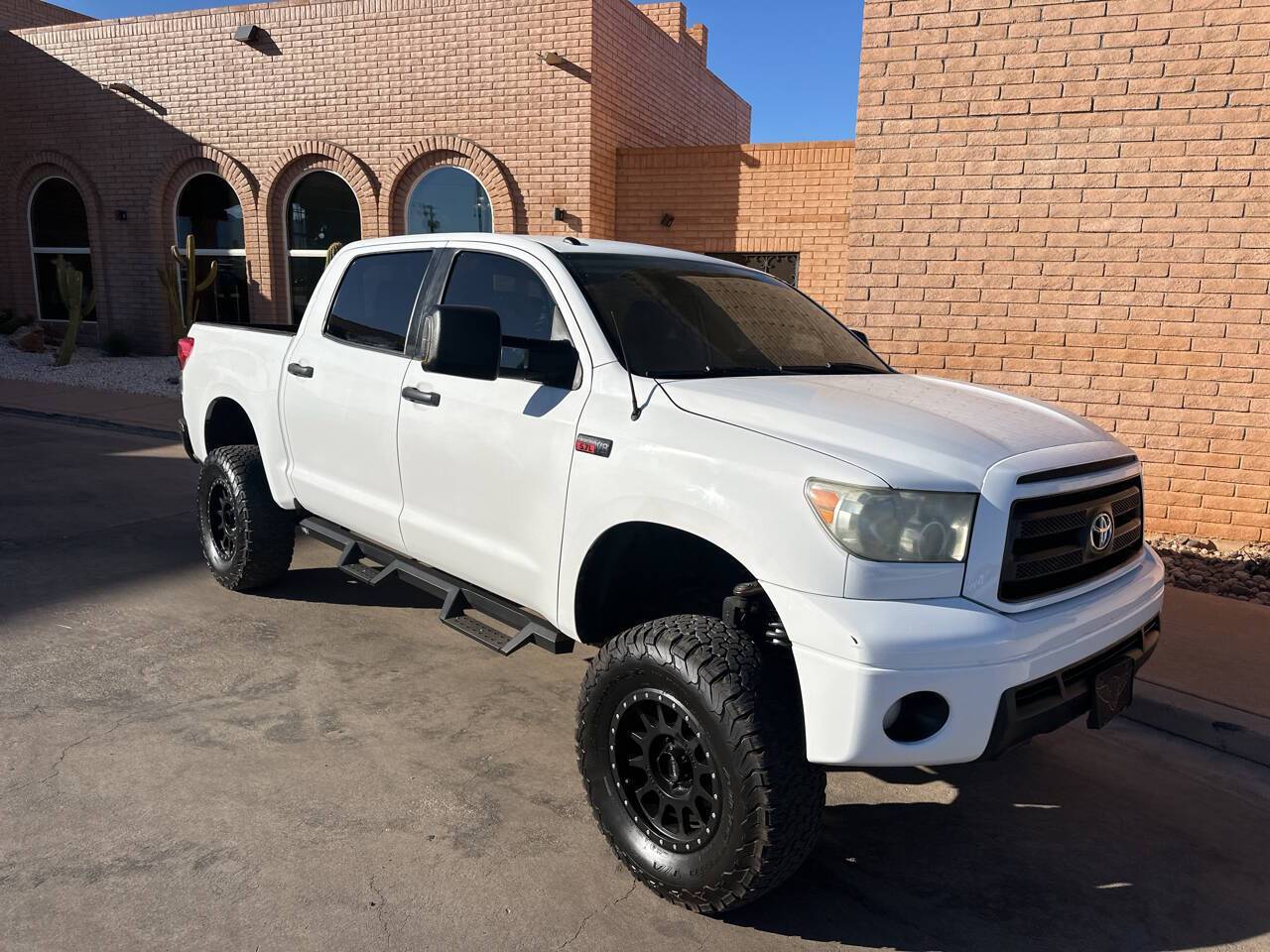 2011 Toyota Tundra Base — Pickup Truck — 134,606 mi — Sierra Vista, AZ