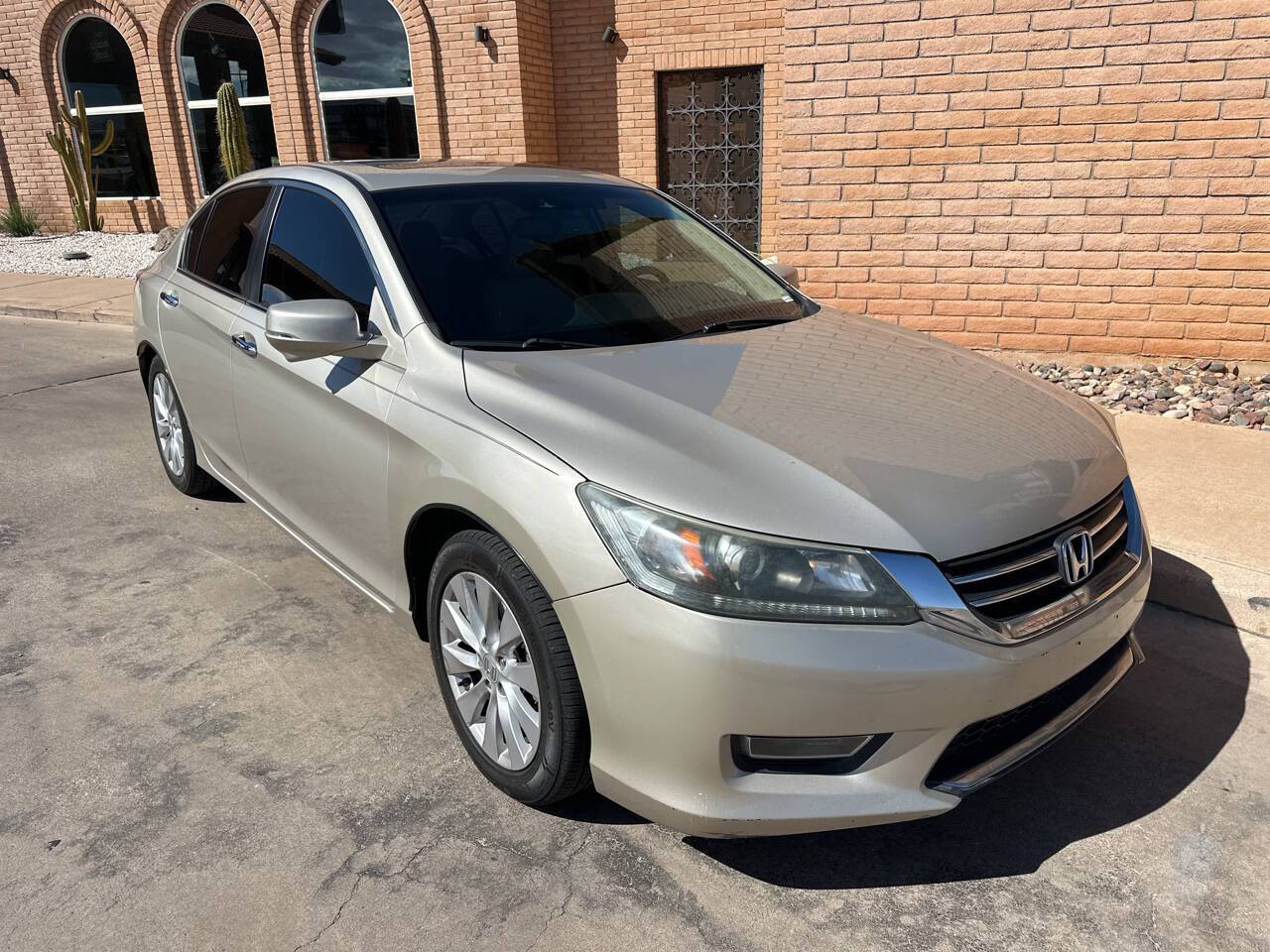 2013 Honda Accord EX-L — Sedan — 148,704 mi — Sierra Vista, AZ
