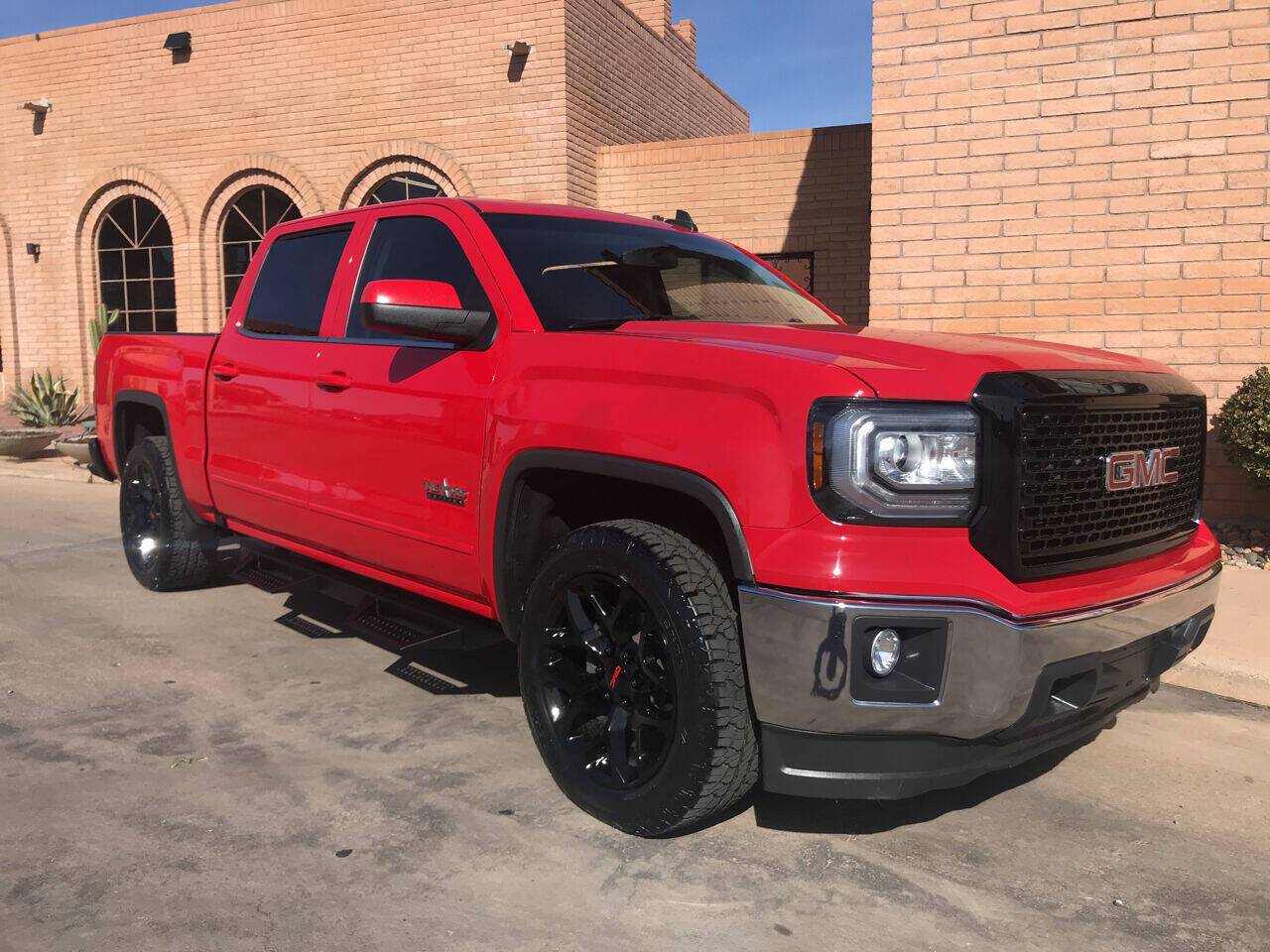 2017 GMC Sierra 1500 SLE — Pickup Truck — 71,519 mi — Sierra Vista, AZ