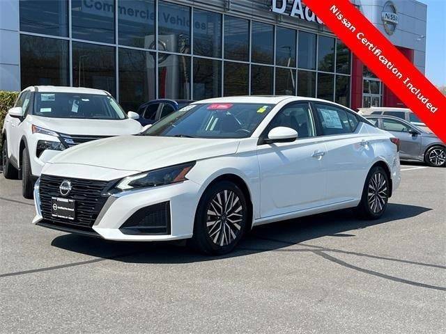 2023 Nissan Altima SV — Sedan — 16,708 mi — Shelton, CT