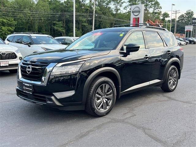 2022 Nissan Pathfinder SV — SUV — 31,208 mi — Shelton, CT
