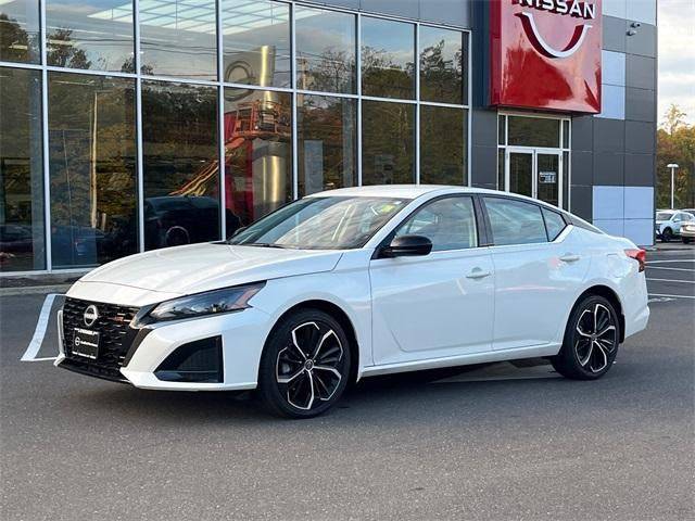 2025 Nissan Altima SR — Sedan — 1,866 mi — Shelton, CT