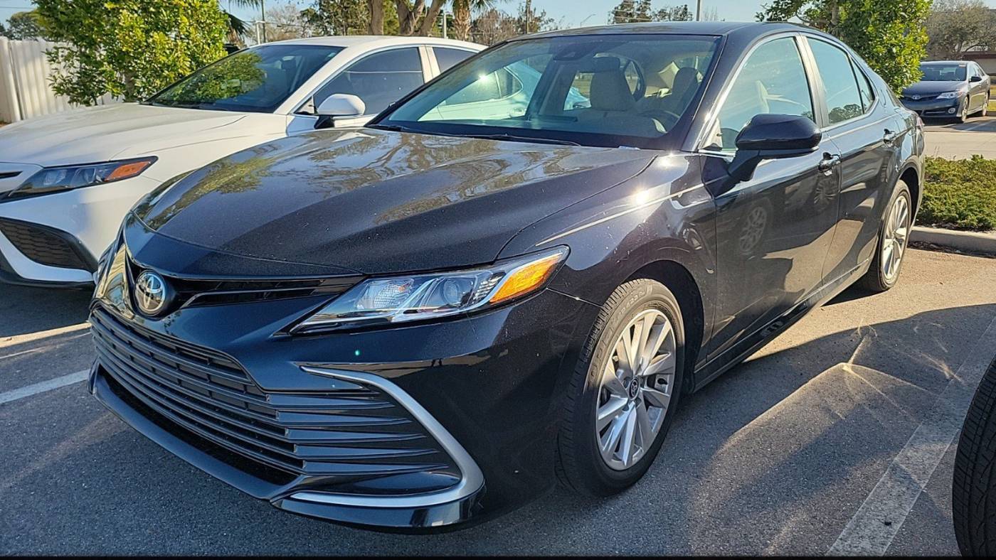 2024 Toyota Camry LE — Sedan — 19,141 mi — Bradenton, FL