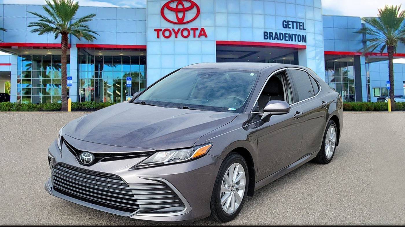 2023 Toyota Camry LE — Sedan — 19,630 mi — Bradenton, FL