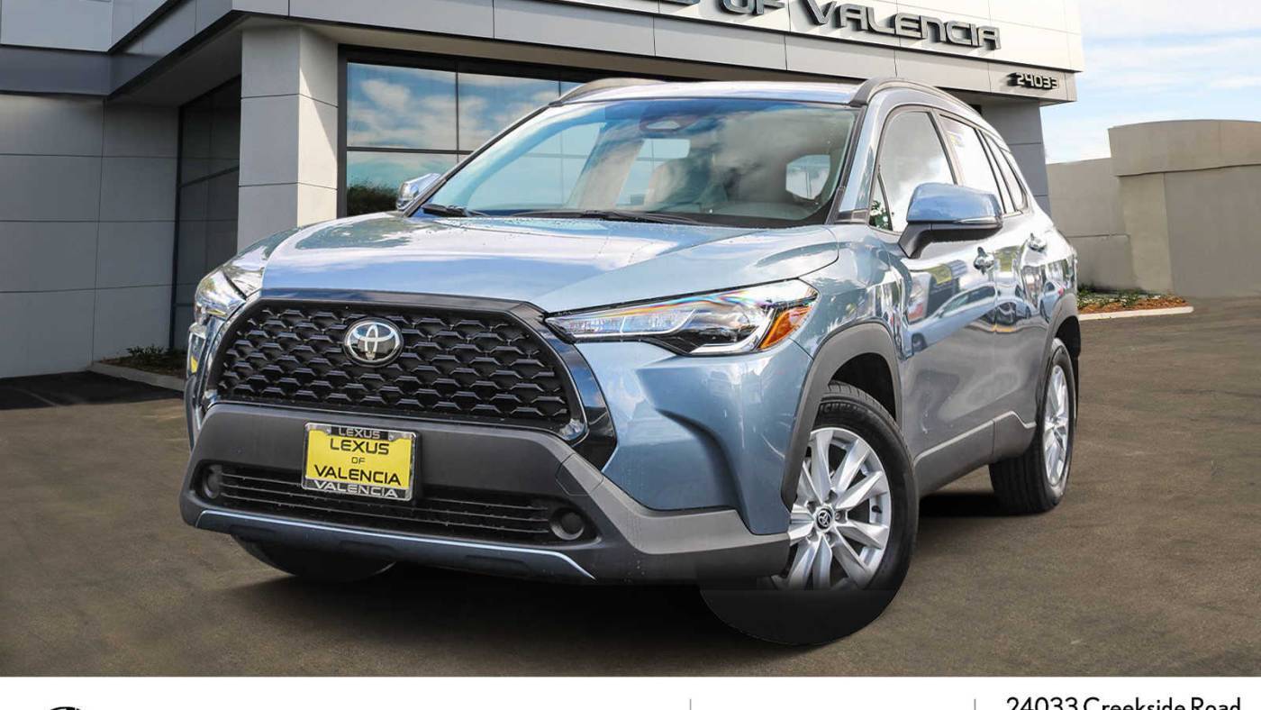 2023 Toyota Corolla Cross LE — SUV — 15,930 mi — Valencia, CA