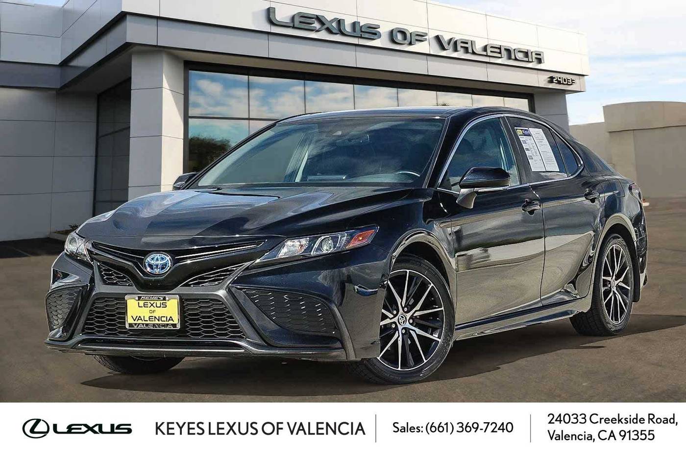 2024 Toyota Camry Hybrid SE — Sedan — 32,575 mi — Valencia, CA