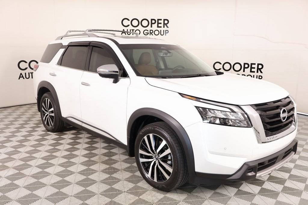 2025 Nissan Pathfinder Platinum — SUV — 2,106 mi — Shawnee, OK