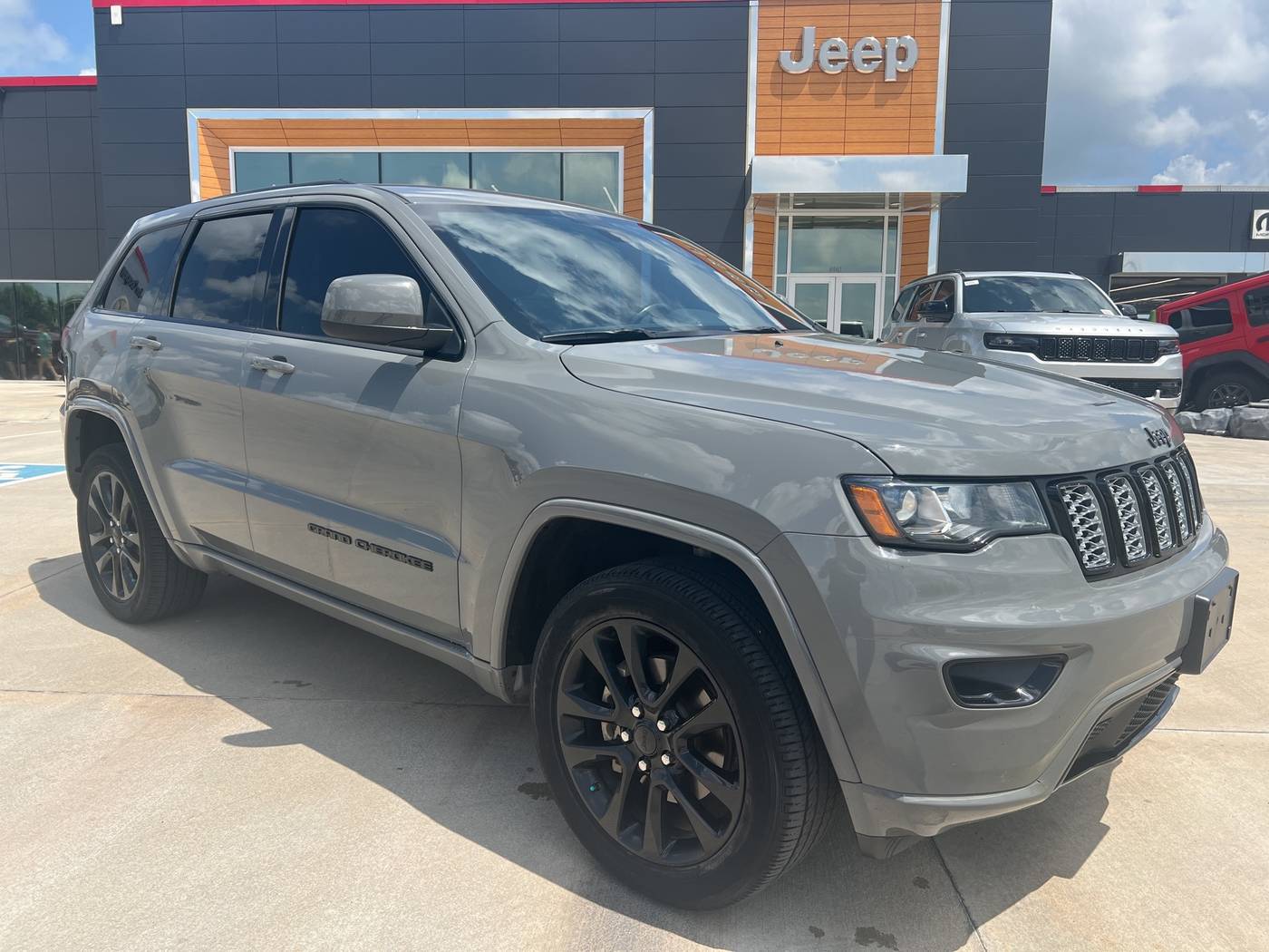 2020 Jeep Grand Cherokee Altitude — SUV — 108,239 mi — Shawnee, OK