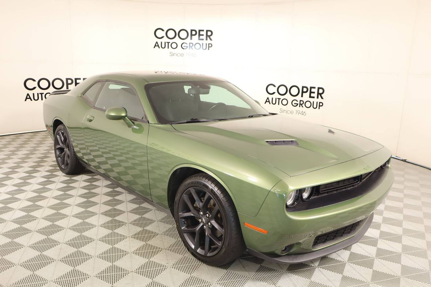 2022 Dodge Challenger SXT