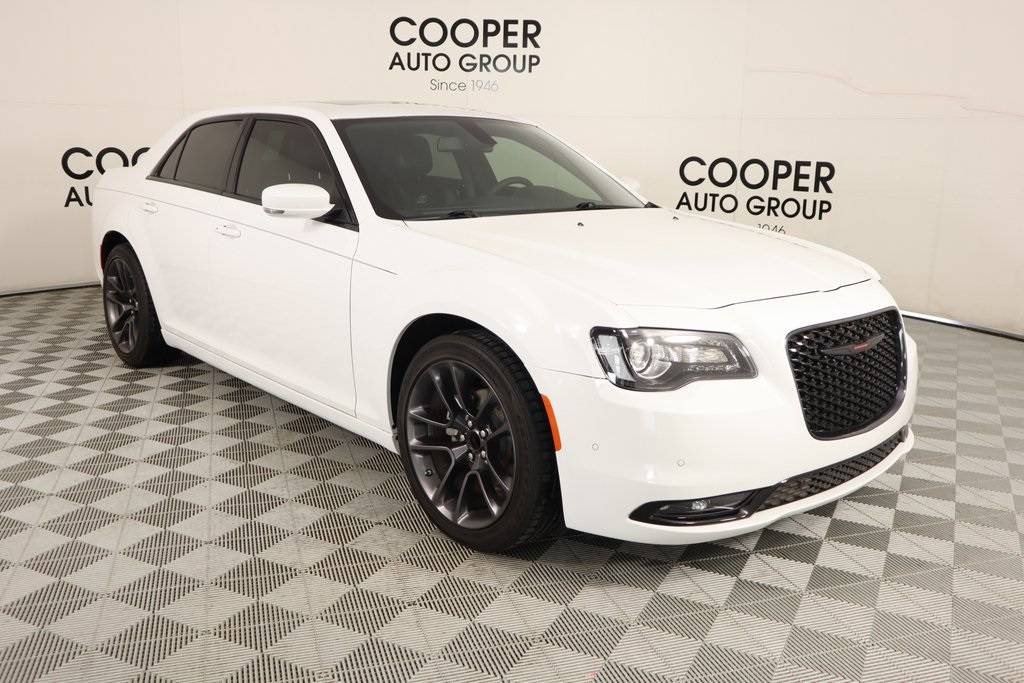 2023 Chrysler 300 S — Sedan — 10,971 mi — Shawnee, OK
