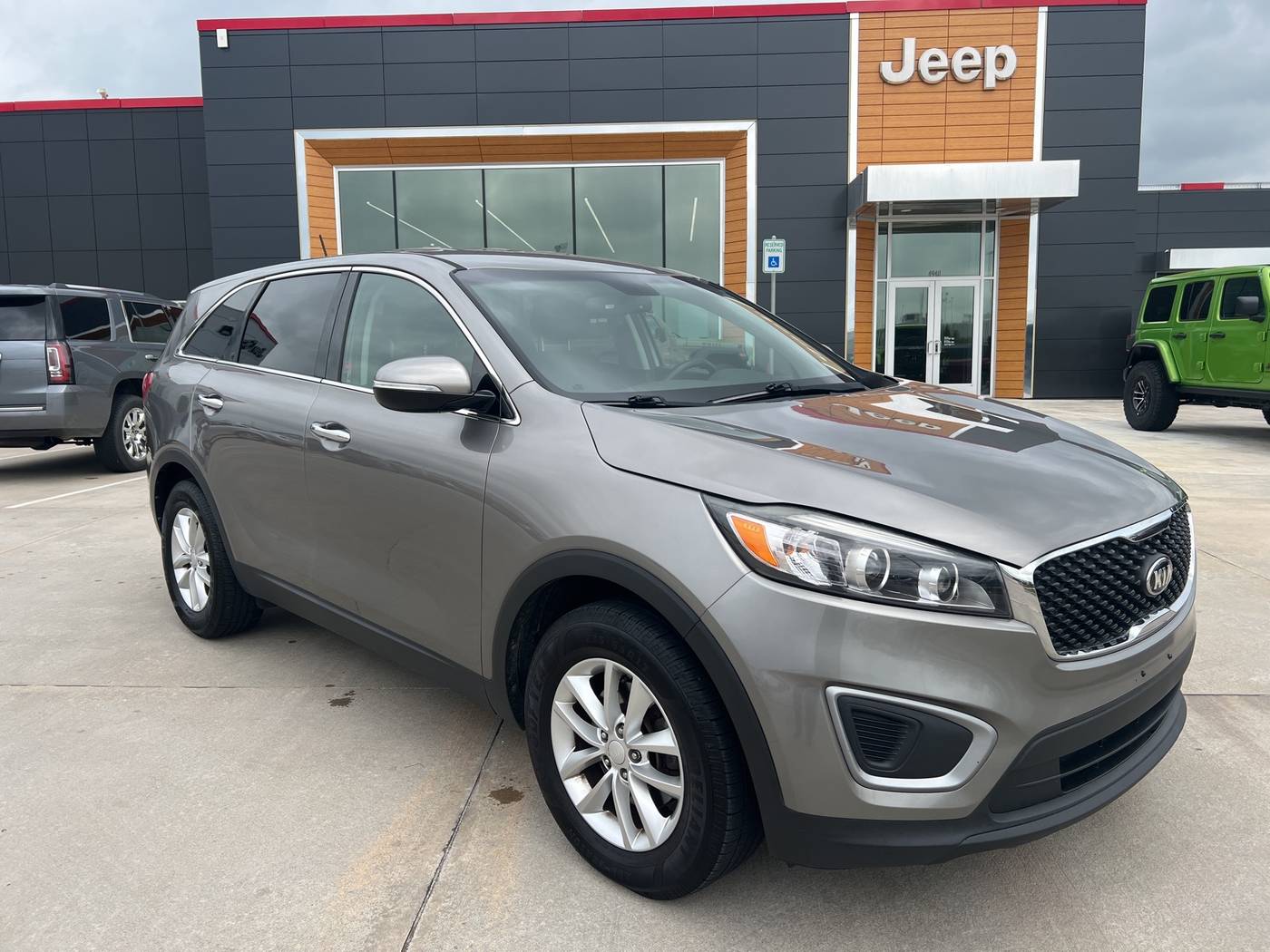 2016 Kia Sorento L — SUV — 147,980 mi — Shawnee, OK