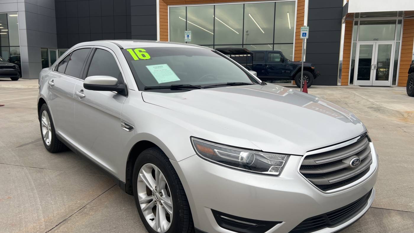 2016 Ford Taurus SEL — Sedan — 113,940 mi — Shawnee, OK