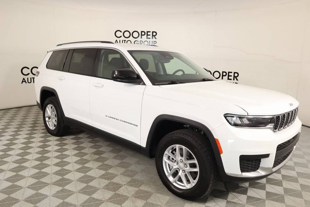 2023 Jeep Grand Cherokee Laredo — SUV — 15,199 mi — Shawnee, OK