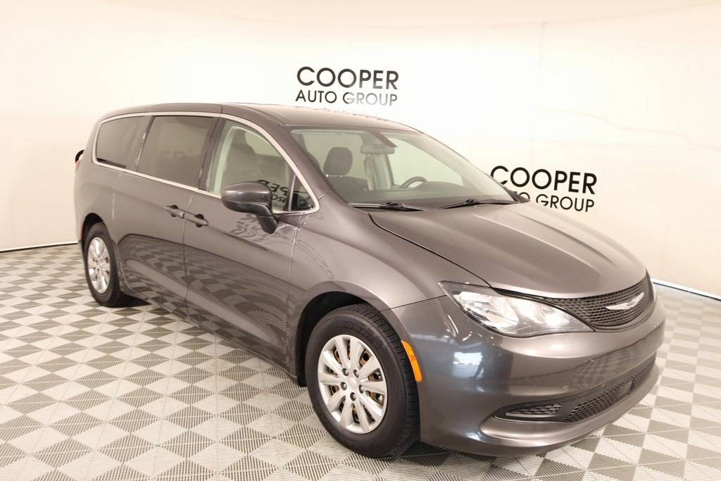 2021 Chrysler Voyager L — Minivan — 93,503 mi — Shawnee, OK
