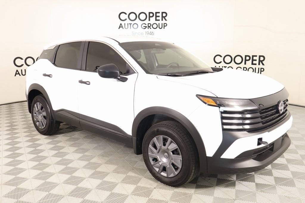 2025 Nissan Kicks S — SUV — 9,774 mi — Shawnee, OK
