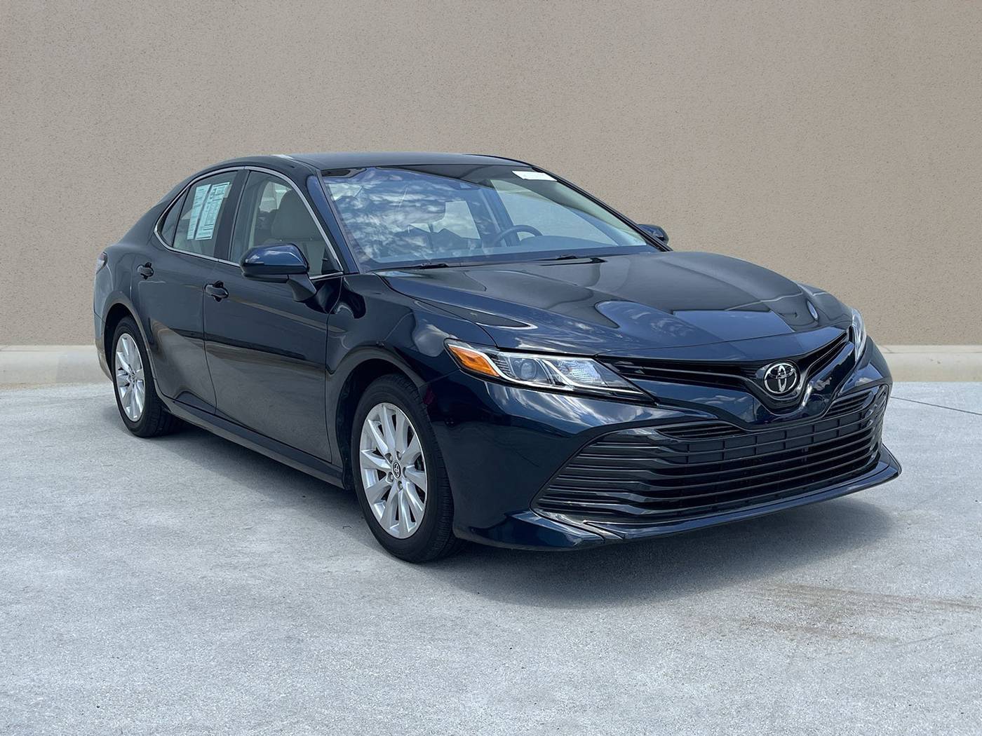 2020 Toyota Camry LE — Sedan — 25,001 mi — Chamblee, GA
