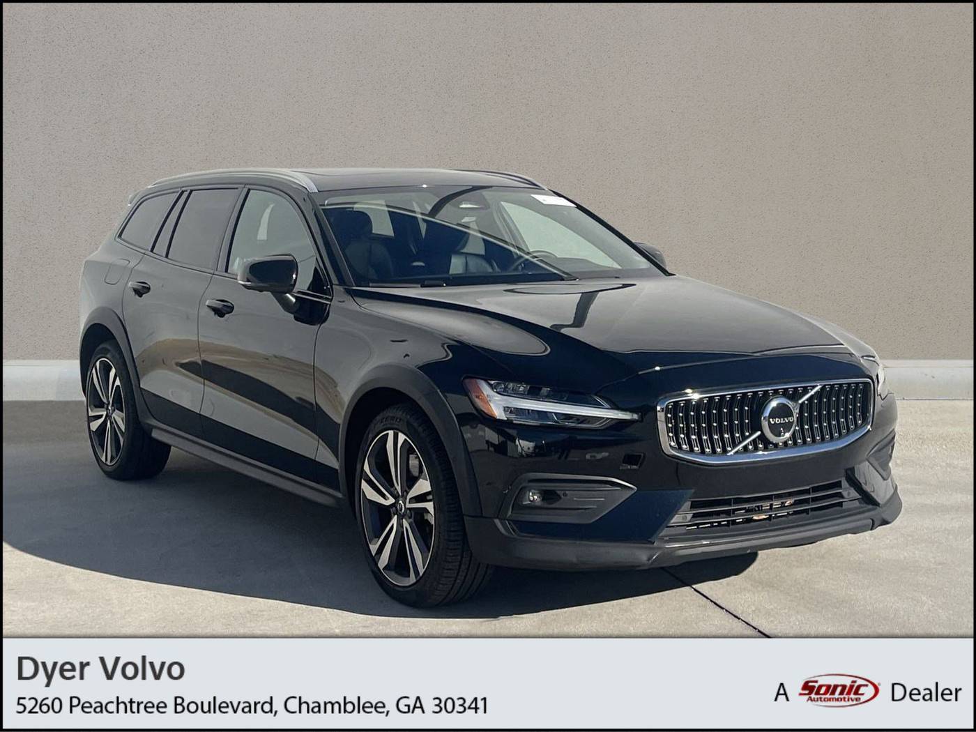 2024 Volvo V60 Cross Country Plus — Wagon — 19,220 mi — Chamblee, GA
