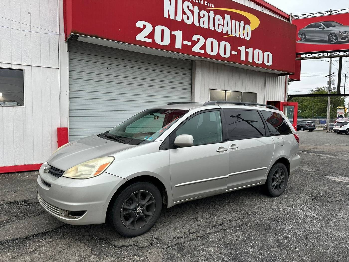 2005 Toyota Sienna XLE — Minivan — 344,893 mi — Jersey City, NJ