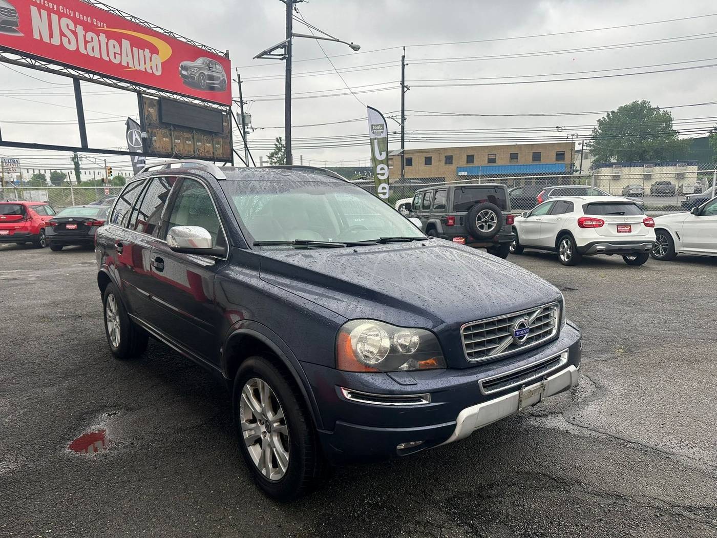 2013 Volvo XC90 XC90 — SUV — 99,771 mi — Jersey City, NJ