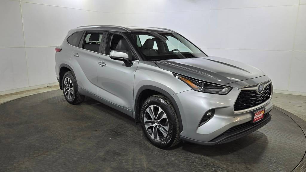 2022 Toyota Highlander Hybrid Bronze Edition — SUV — 93,793 mi — Jersey City, NJ