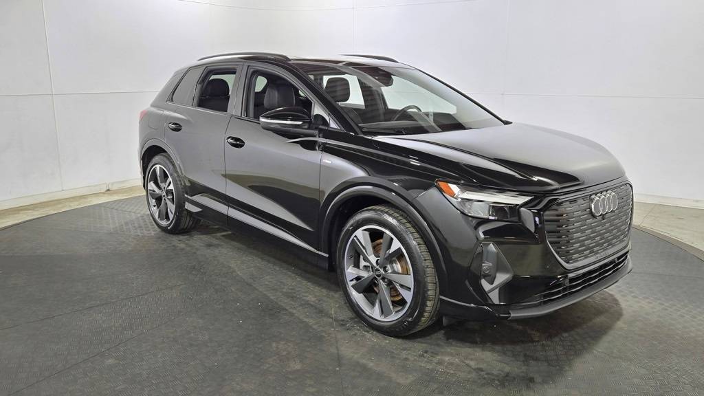 2024 Audi Q4 e-tron Premium — SUV — 3,874 mi — Jersey City, NJ