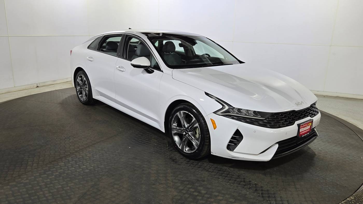 2022 Kia K5 EX — Sedan — 81,739 mi — Jersey City, NJ