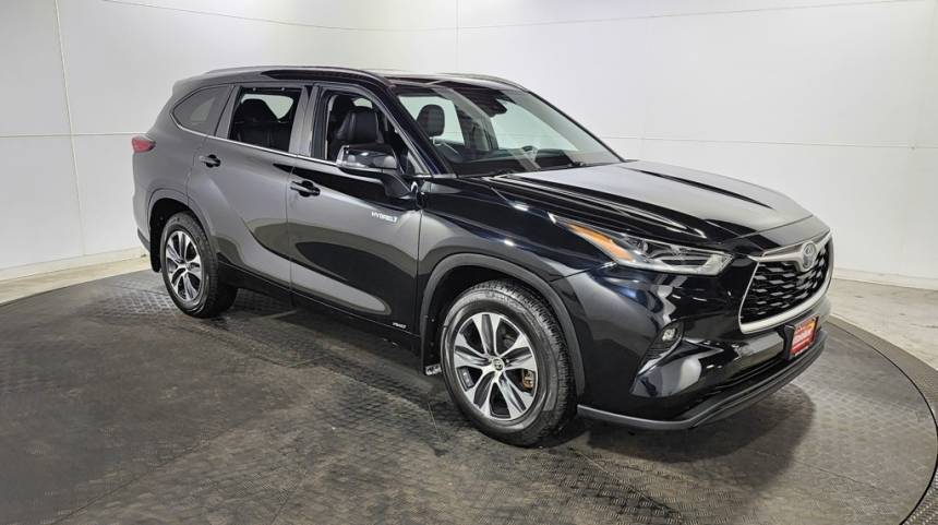 2021 Toyota Highlander Hybrid XLE — SUV — 77,582 mi — Jersey City, NJ
