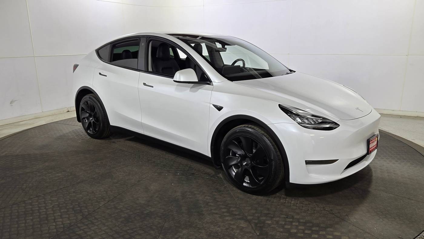 2023 Tesla Model Y Long Range — SUV — 26,487 mi — Jersey City, NJ