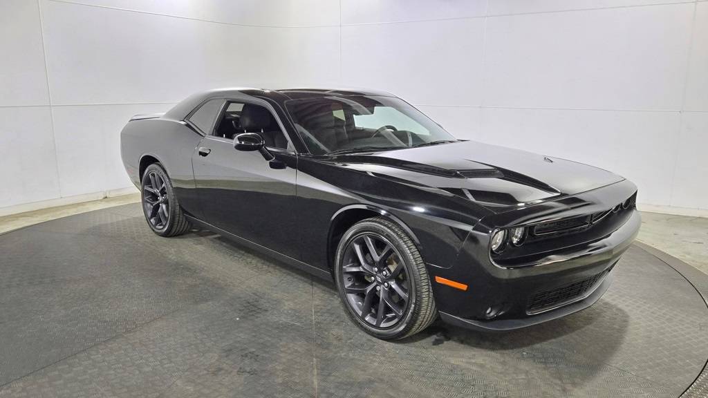 2020 Dodge Challenger SXT — Coupe — 39,365 mi — Jersey City, NJ