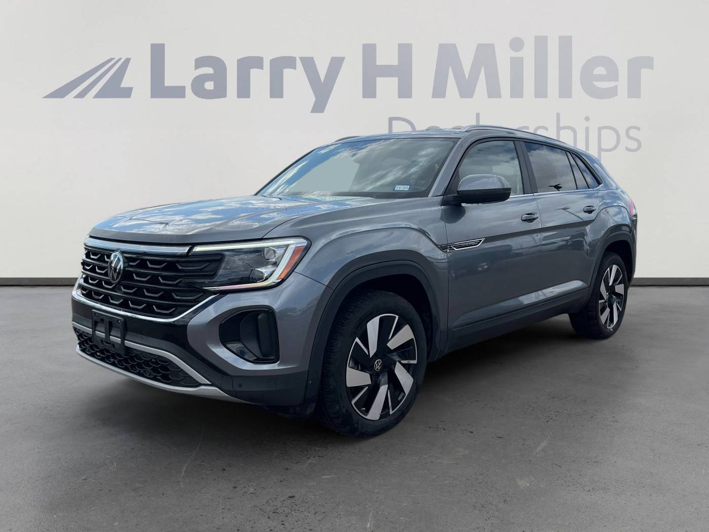 2024 Volkswagen Atlas Cross Sport SE with Technology — SUV — 43,138 mi — Tucson, AZ