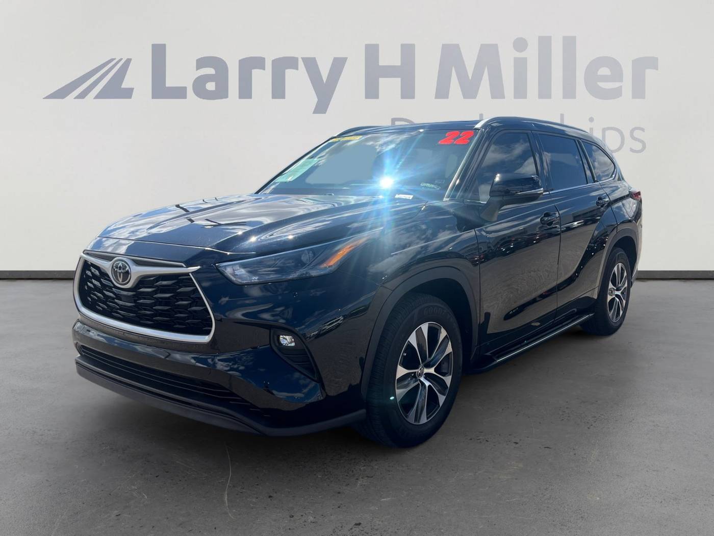 2022 Toyota Highlander XLE — SUV — 56,291 mi — Tucson, AZ