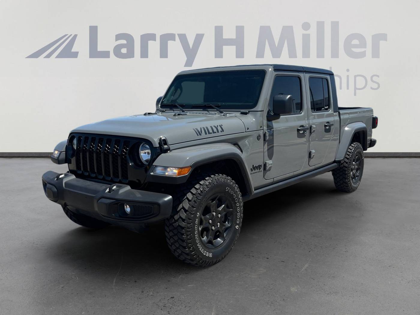 2023 Jeep Gladiator Willys — Pickup Truck — 15,331 mi — Tucson, AZ