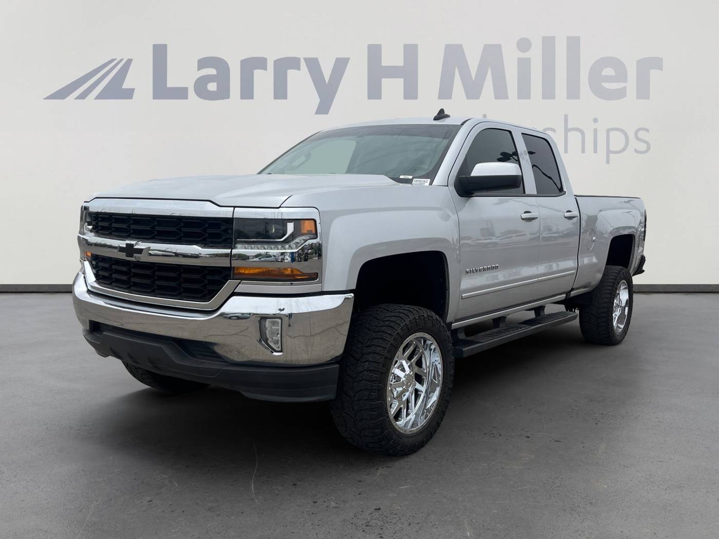 2018 Chevrolet Silverado 1500 LT — Pickup Truck — 116,641 mi — Tucson, AZ