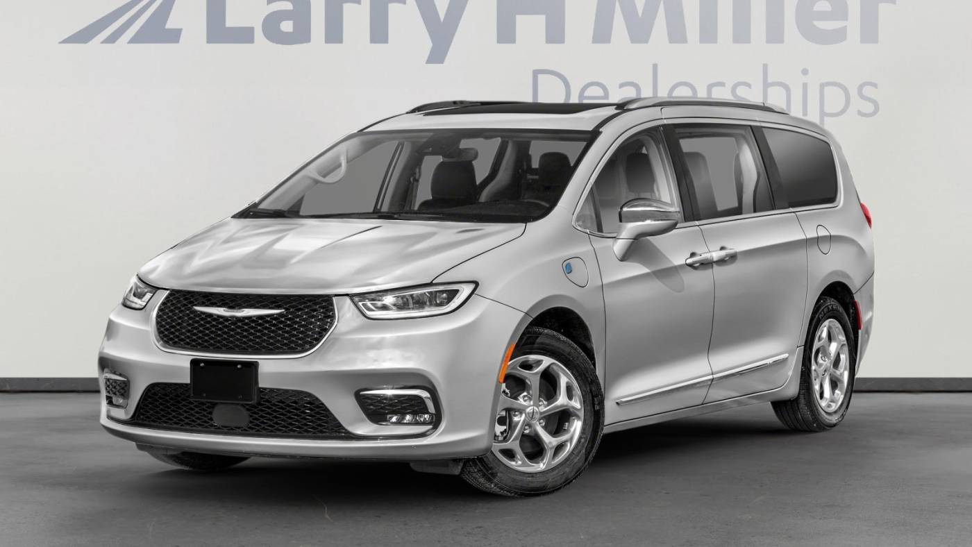 2022 Chrysler Pacifica Hybrid Touring L — Minivan — 73,874 mi — Tucson, AZ