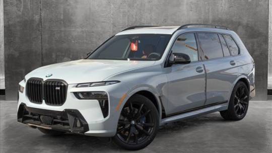 2025 BMW X7 M60i — SUV — 733 mi — Valencia, CA