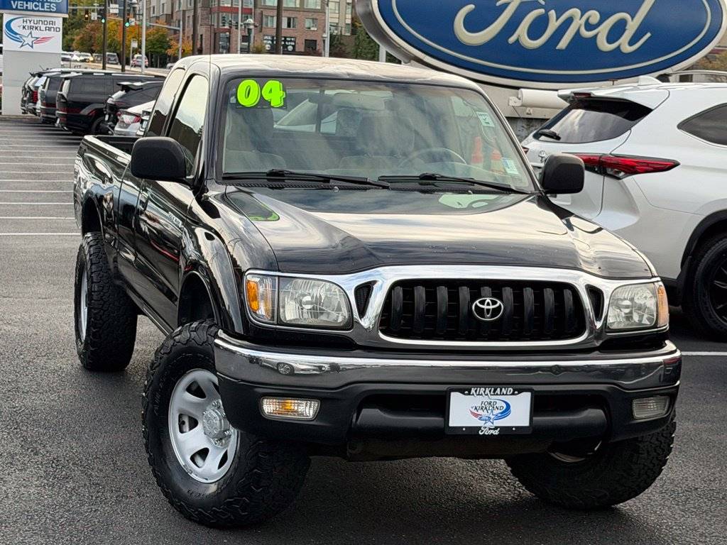 2004 Toyota Tacoma Base