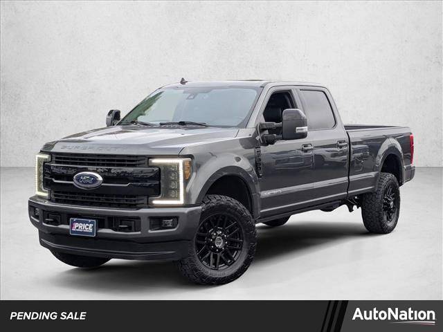 2019 Ford Super Duty F-350 Lariat — Pickup Truck — 43,708 mi — Valencia, CA