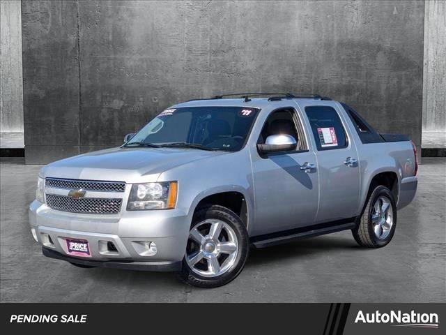 2011 Chevrolet Avalanche LS — Pickup Truck — 113,316 mi — Valencia, CA