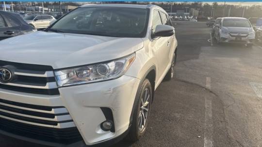 2019 Toyota Highlander XLE — SUV — 96,396 mi — Fairfield, OH