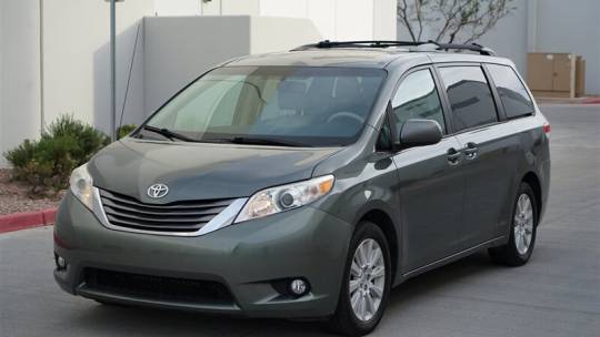 2013 Toyota Sienna XLE — Minivan — 113,095 mi — Phoenix, AZ