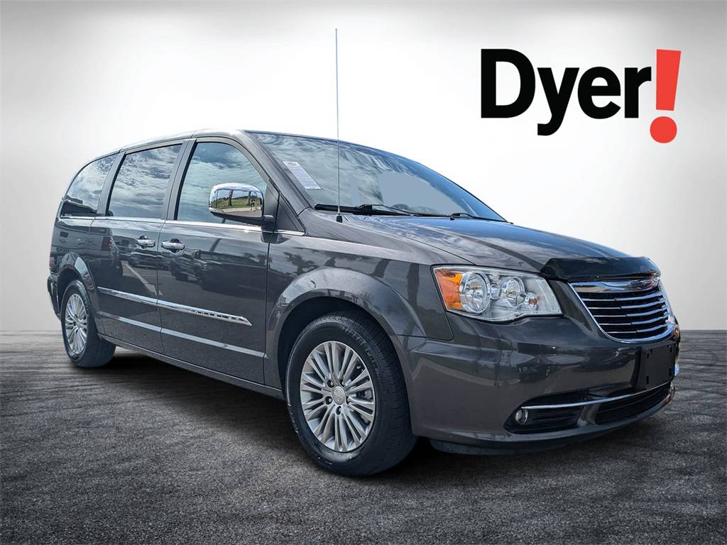 2016 Chrysler Town & Country Touring-L Anniversary Edition — Minivan — 67,162 mi — Lake Wales, FL