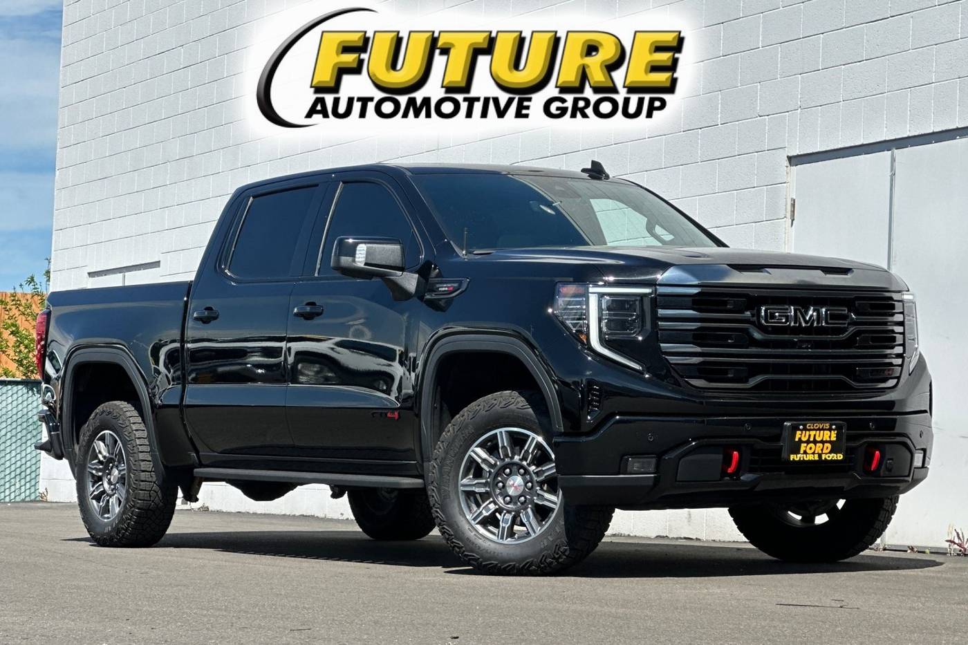 2024 GMC Sierra 1500 AT4 — Pickup Truck — 25,157 mi — Clovis, CA