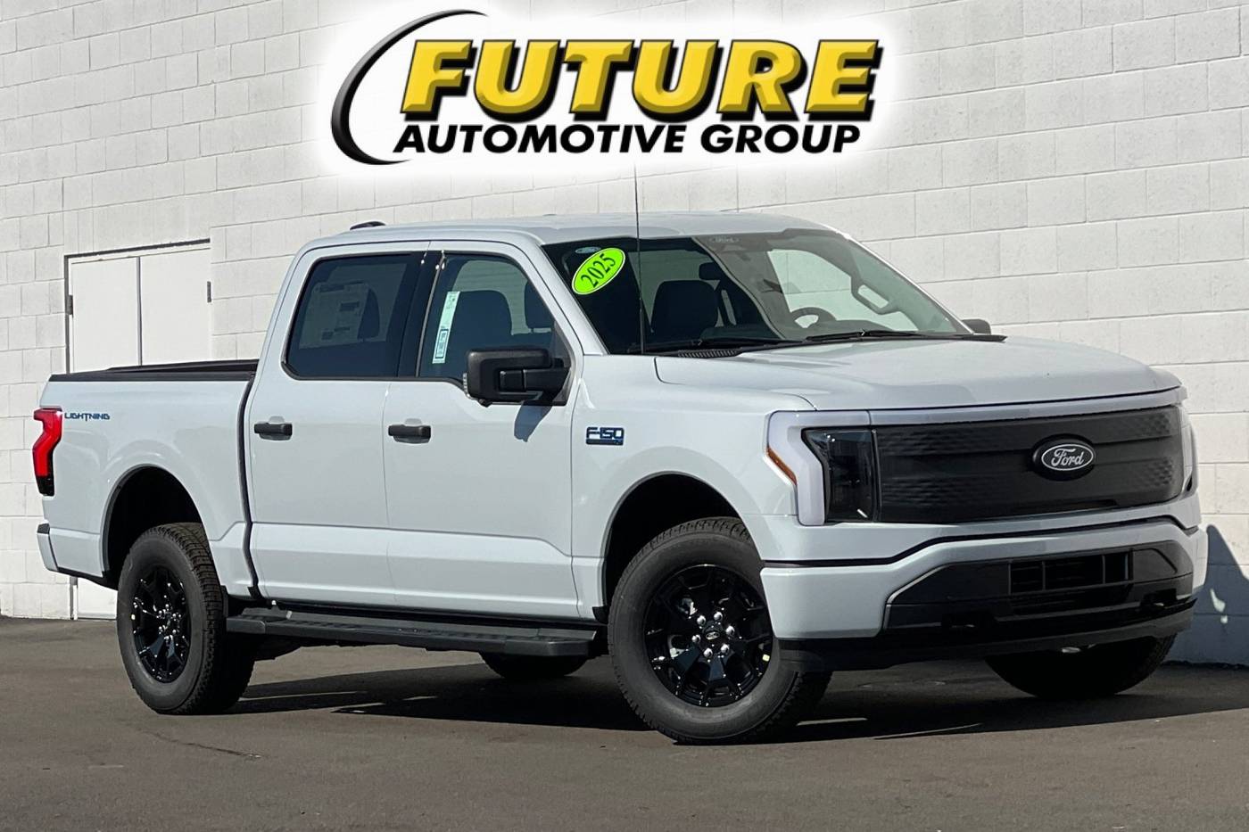 2025 Ford F-150 Lightning XLT