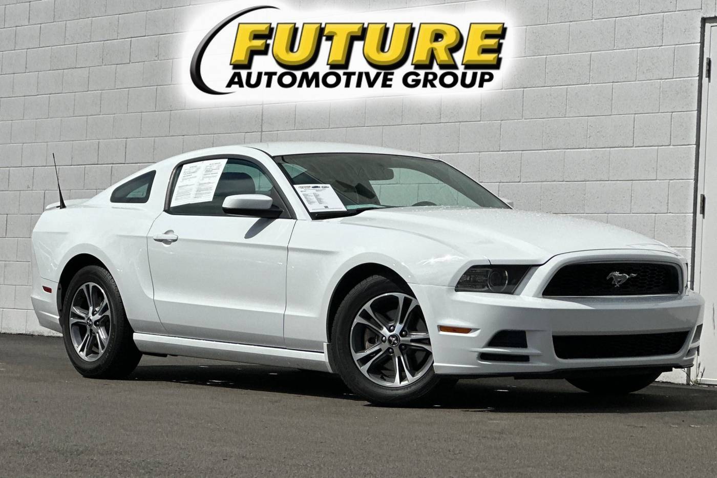 2014 Ford Mustang V6 Premium — Coupe — 105,863 mi — Clovis, CA