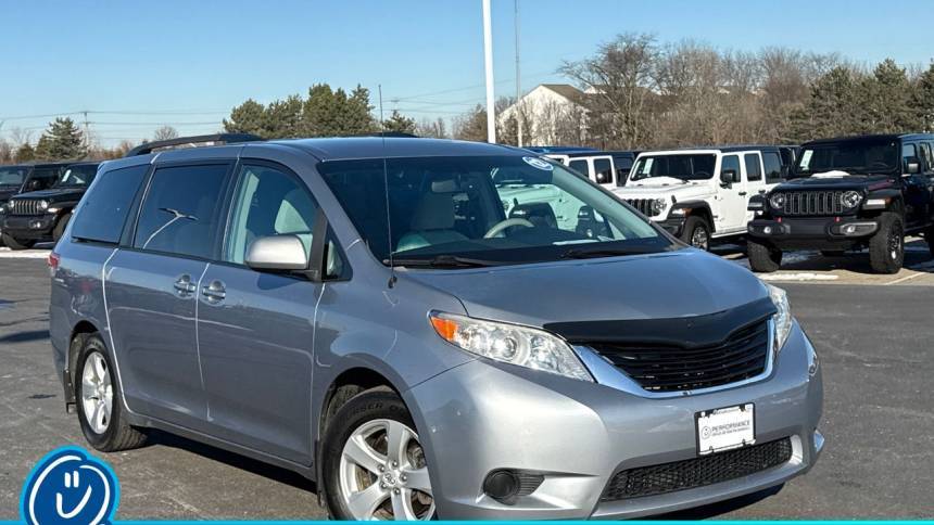 2012 Toyota Sienna LE — Minivan — 126,302 mi — Columbus, OH