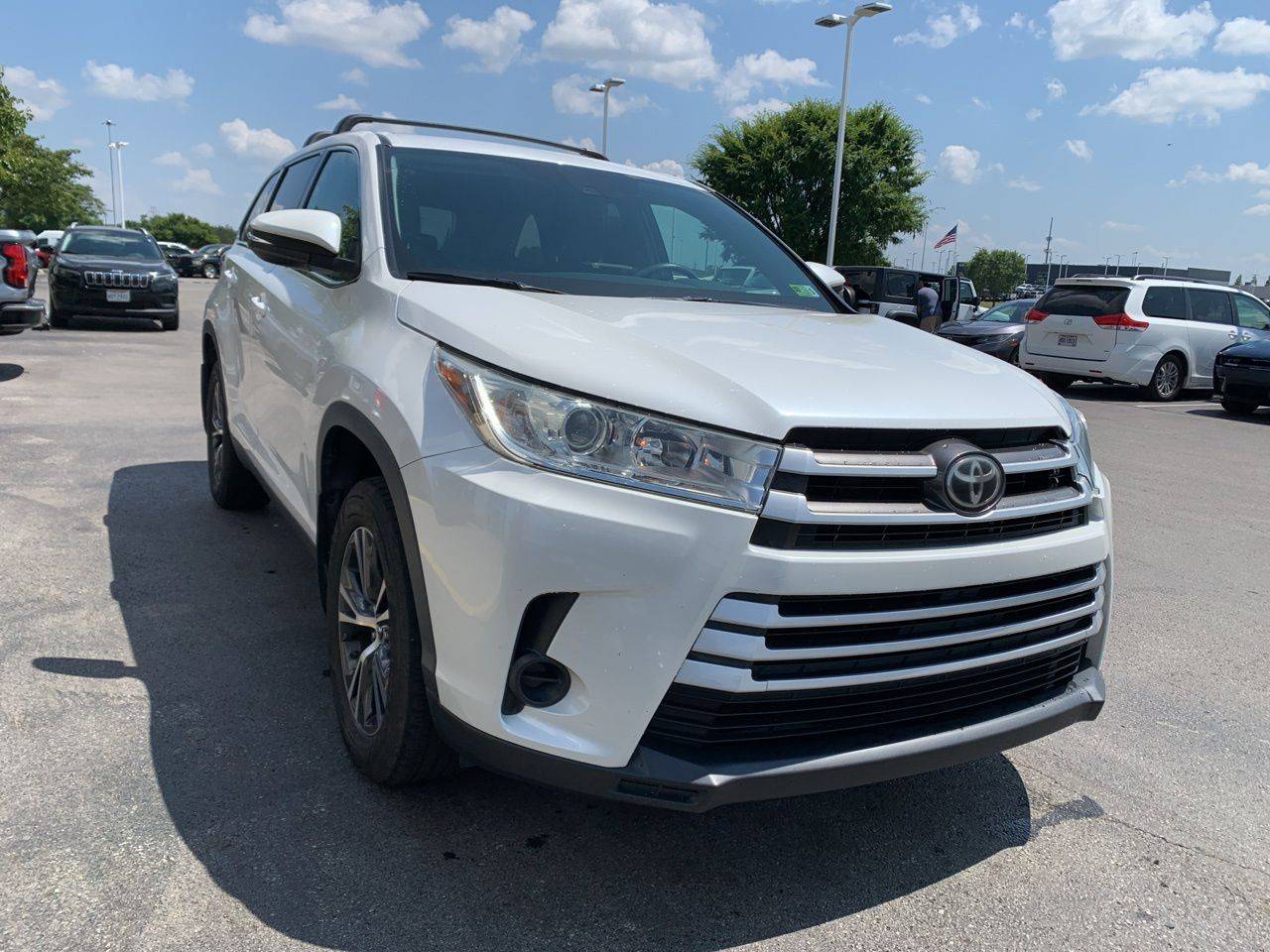 2019 Toyota Highlander LE V6 — SUV — 81,935 mi — Columbus, OH